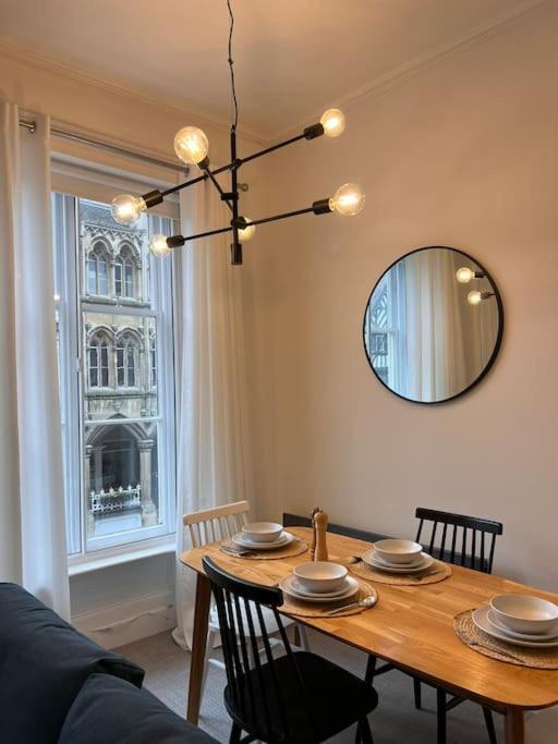 Modern Apartment Within Historic Chester City Walls Exterior foto